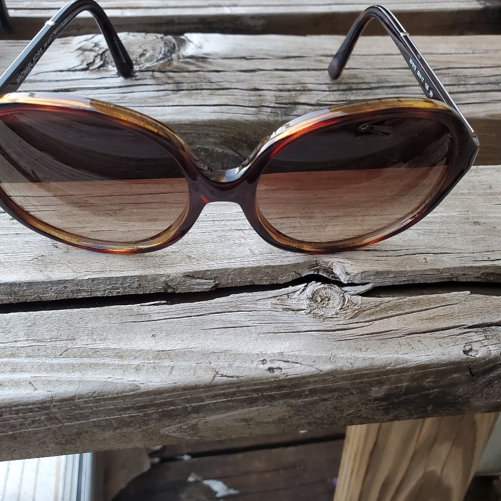 Michael Kors Tahiti MK 6007.